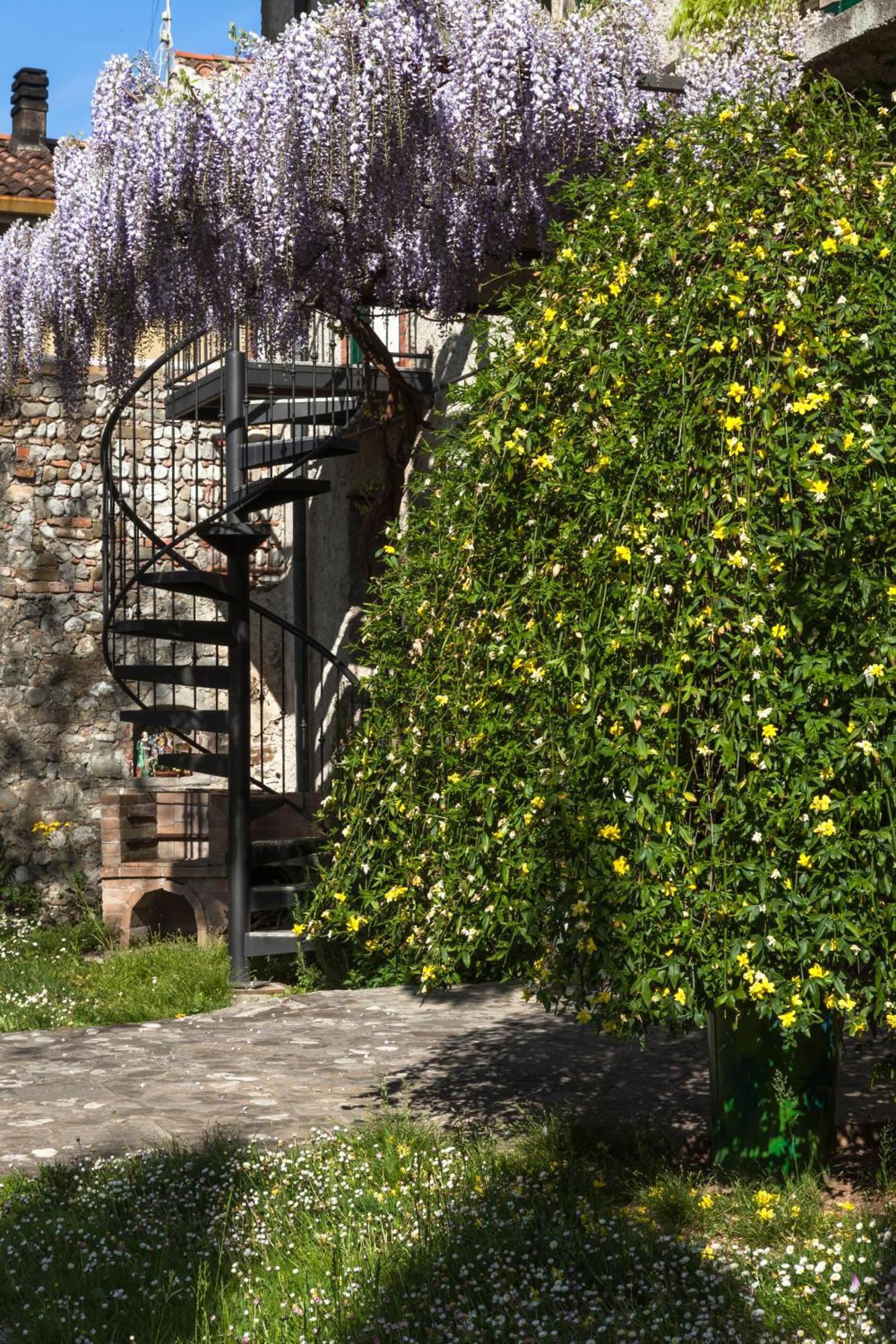 B&B La Casa Del Sole Manzano Kültér fotó