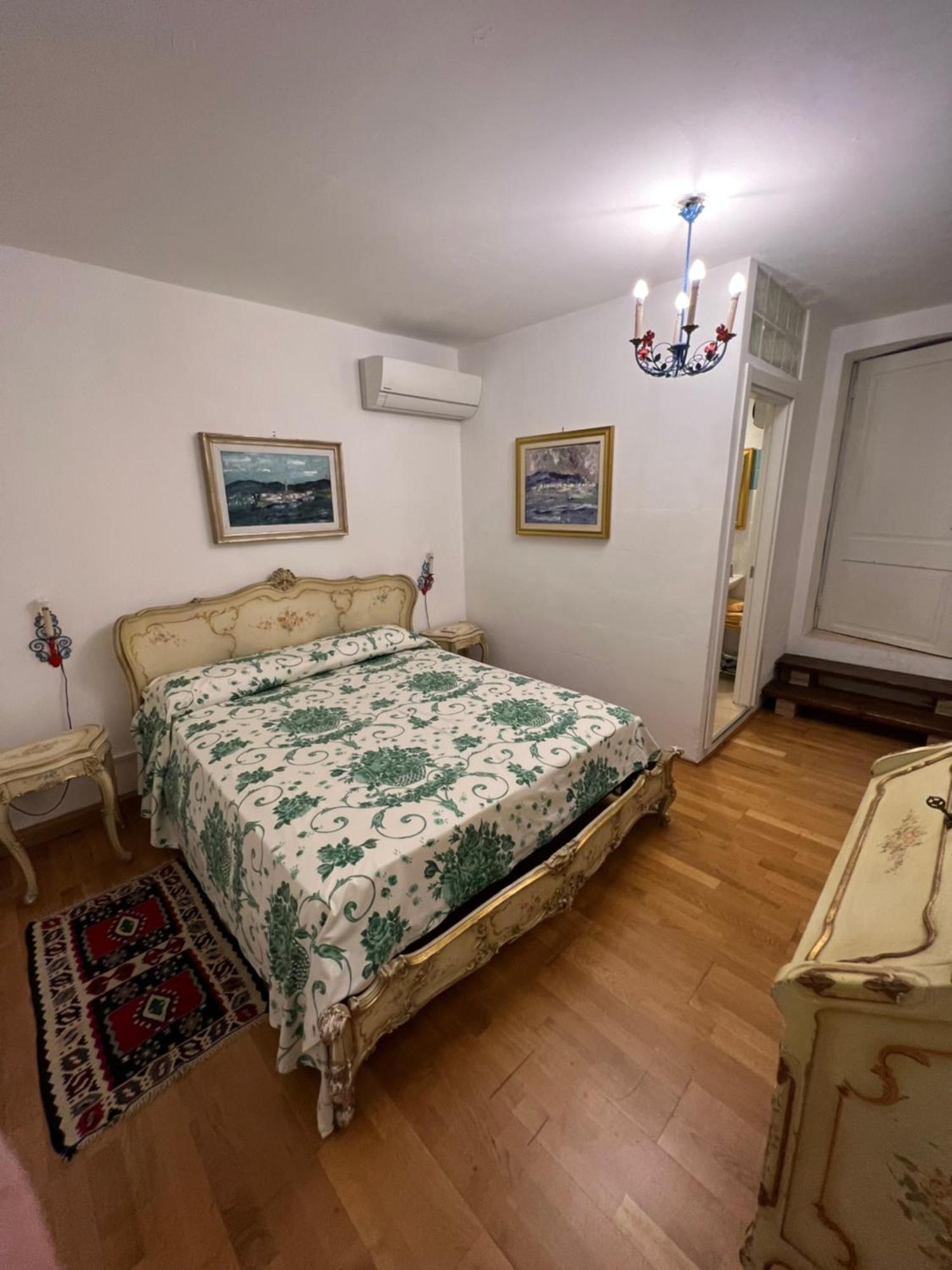 B&B La Casa Del Sole Manzano Szoba fotó