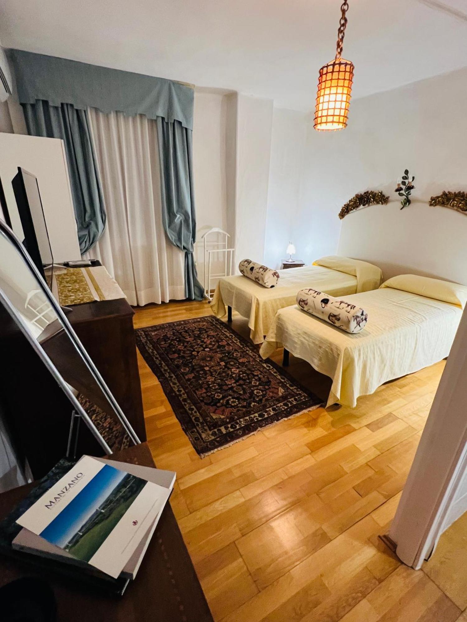 B&B La Casa Del Sole Manzano Kültér fotó